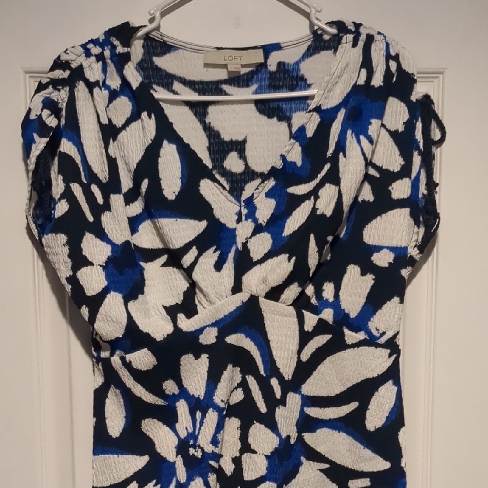 LOFT Small Navy and White Patterned Shirt